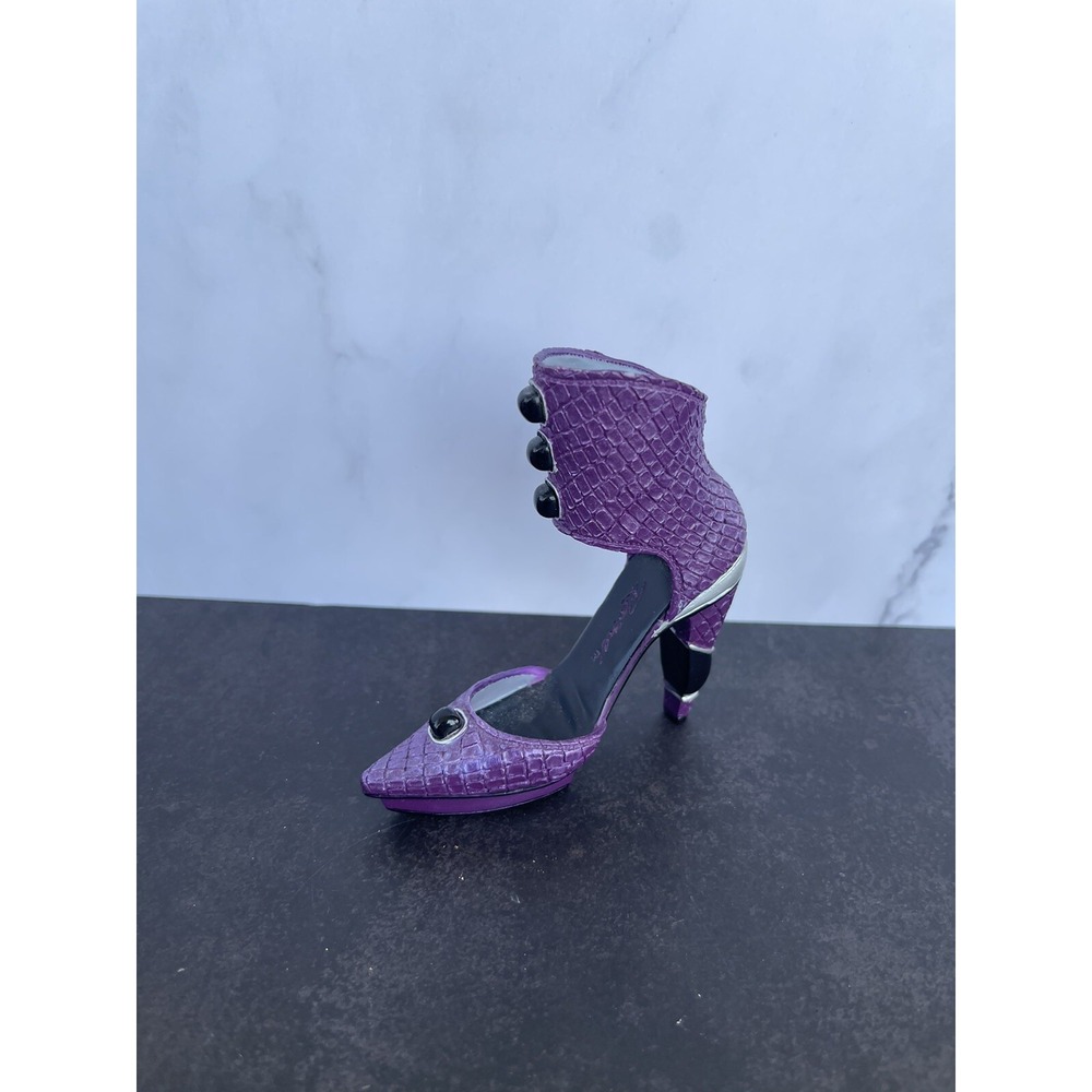 Knockout Collectible  Miniature‎ High Heel Purple And Black Resin